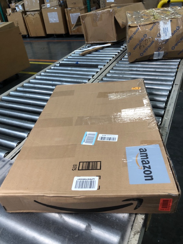 Photo 4 of HIRALIY Adult Recreational 2 Players Tennis Rackets ,27 Inch Super Lightweight Tennis Racquets for Student Training Tennis and Beginners, Tennis Racket Set For Outdoor Games, Including 3 Tennis Balls, 2 Tennis Overgrips and 1 Tennis Bag Blue