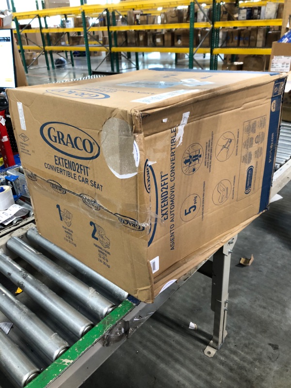 Photo 1 of Graco Extend2Fit Convertible Car Seat, Gotham