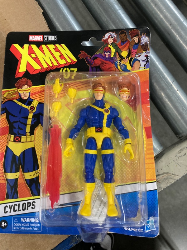 Photo 2 of Marvel Legends Series Cyclops, X-Men ‘97 Collectible 6-Inch Action Figure