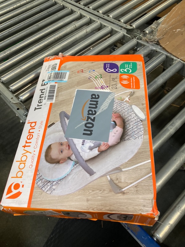 Photo 1 of Baby Trend EZ Bouncer Grey 24.33x18.11x22.05 Inch (Pack of 1) Ziggy