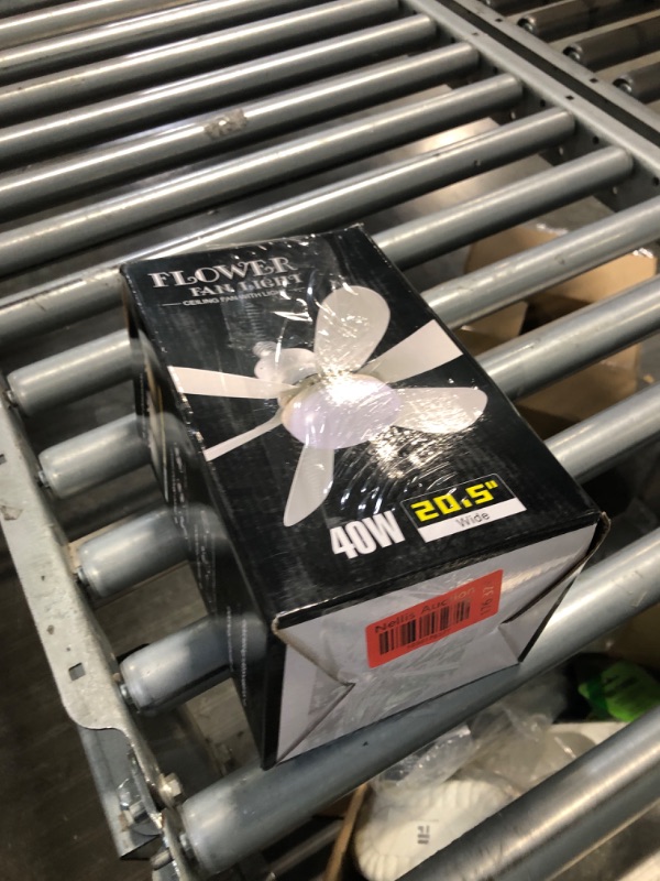 Photo 1 of Ceiling Fan With Light for Socket, 20.5’’ Wireless Silent Light bulb Fan with Extender, Easy to Install, E26/E27 base, 6,500K LED Bulb, Ceiling Fan for Bedroom/Kitchen/Garage/Balcony White Large