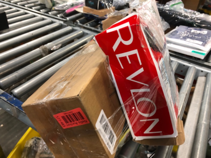 Photo 1 of **BUNDLE OF ITEMS - NO RETURNS - FINAL SALE**