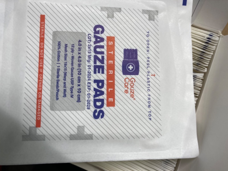 Photo 4 of 100pc Large Sterile Gauze Pads 4x4 Sterile for Wounds Bulk - 12ply Woven Gauze Sponges 4x4 Sterile - USP IV Breathable Mesh 4x4 Gauze Pads Sterile for Enhanced Absorption - First Aid Medical Woven Gauze Pads 100% Cotton Woven 4"x4" 100 Count