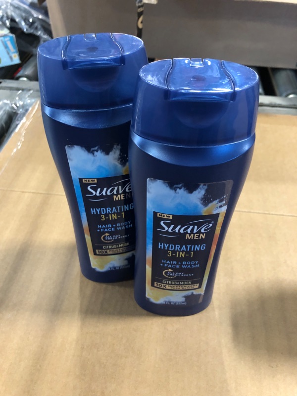 Photo 1 of 3 in 1 Body Wash Citrus Musk (2pk)