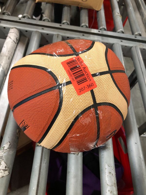 Photo 1 of ***USED***Molten Official Size #7 GM7X Classic Ball in/Outdoor Training Basketball Match Ball, Basketball Size 7