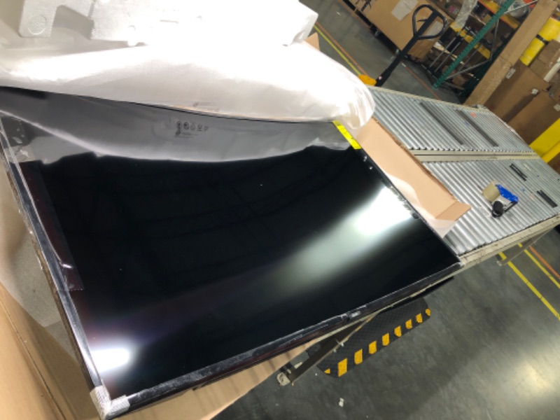 Photo 4 of ***ITEM IS NEW/ OPENED BOX FOR VERIFICATION*** 
SAMSUNG 55-Inch Class Crystal UHD TU8300 Series - 4K UHD Curved Smart TV With Alexa Built-in (UN55TU8300FXZA)