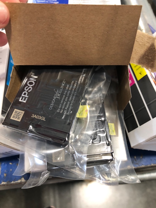 Photo 3 of ***USED***COLORS BLUE,YELLOW, PINK ONLY***BLACK NOT INCLUDED ***Epson 822 Standard Yield 3pk Ink Cartridge - Cyan Magenta Yellow 5 unid

