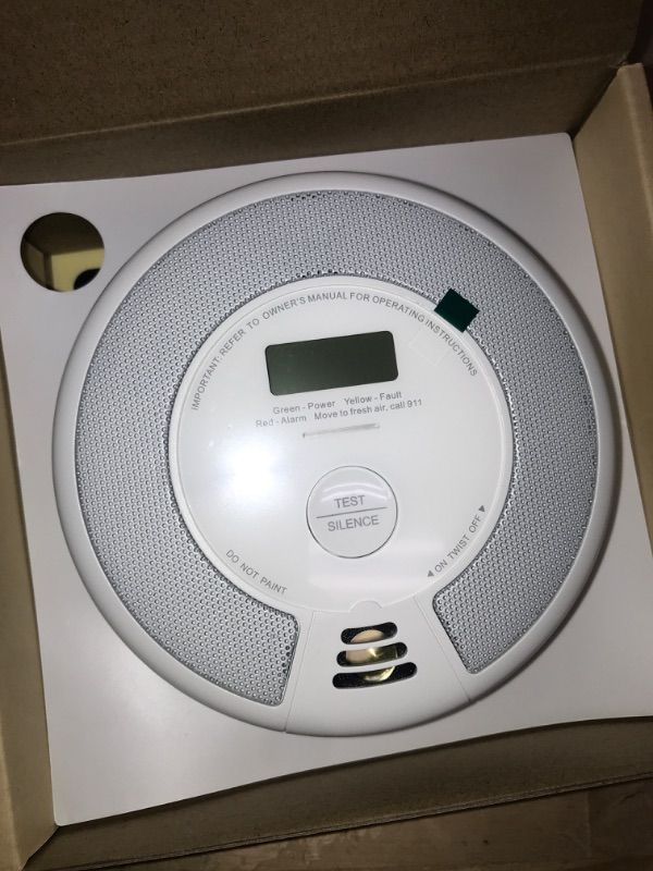 Photo 1 of X-Sense 10-Year Battery Combination Smoke Carbon Monoxide Alarm Detector with Large LCD Display (Standalone Model) Standalone Model 1-Pack