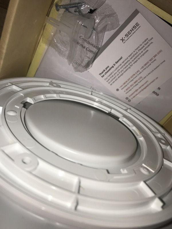 Photo 1 of X-Sense 10-Year Battery Combination Smoke Carbon Monoxide Alarm Detector with Large LCD Display (Standalone Model) Standalone Model 1-Pack