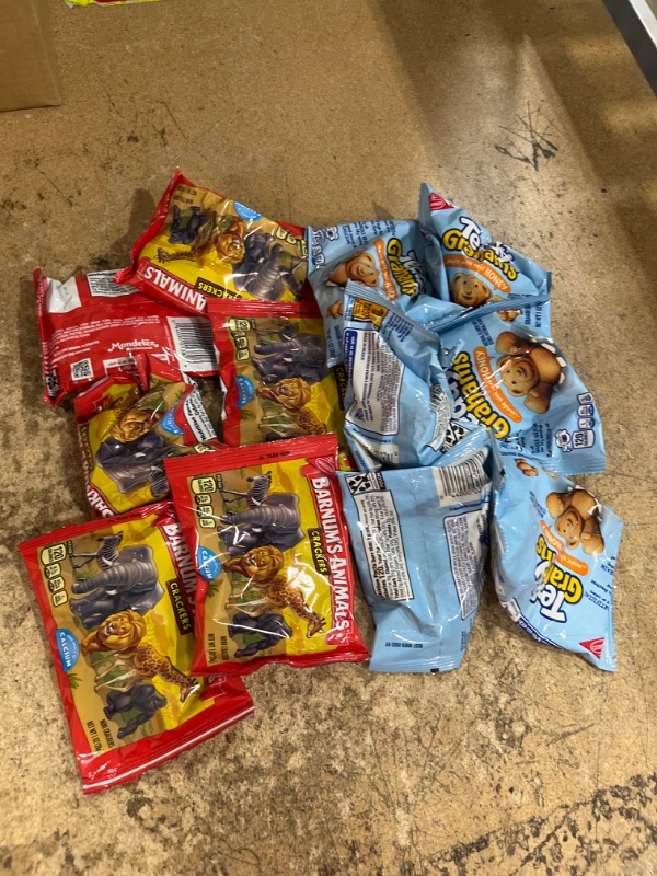 Photo 1 of 12 pack animal crackers and teddy grahams with honey