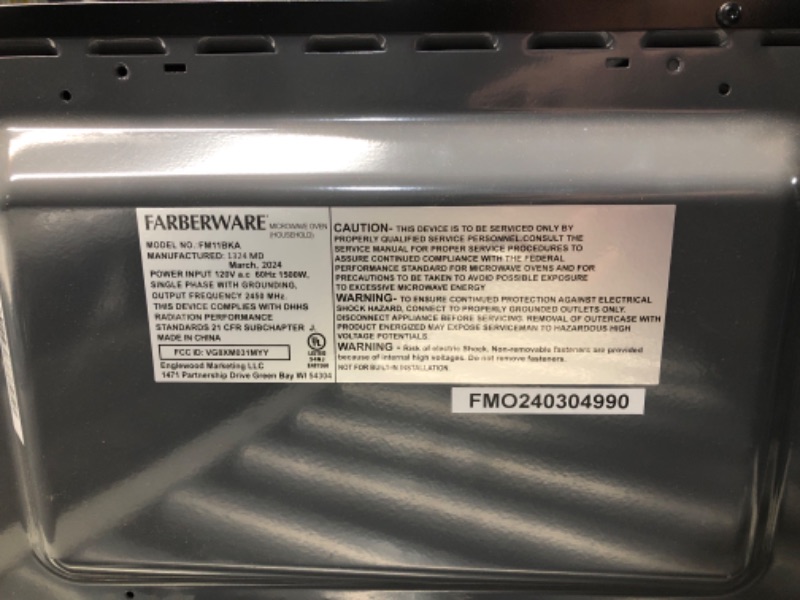 Photo 3 of ***(PARTS ONLY/NON FUNCTIONAL/ NO RETURNS OR REFUNDS)***
Farberware Countertop Microwave Oven with LED Lighting & Child Lock, 0.7 Cu Ft Black