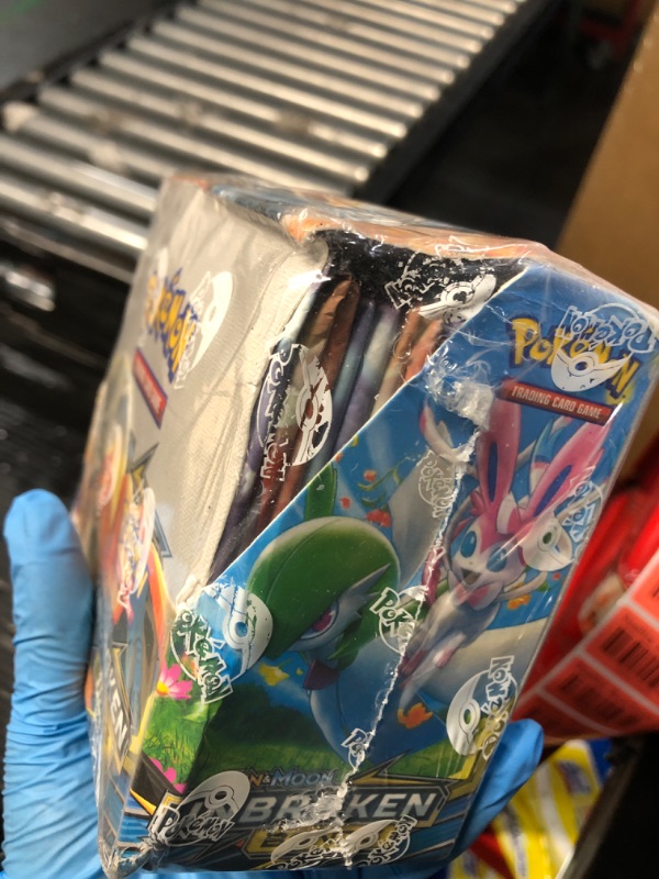 Photo 6 of ***FACTORY SEALED/ NON-REFUNDABLE***Pokemon TCG: Sun & Moon unbroken bonds Booster Box-