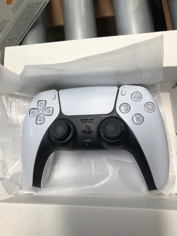 Photo 1 of (SOME BUTTONS DO NOT FUNCTION) (PARTS0 Sony PS5 DualSense Wireless Controller - White