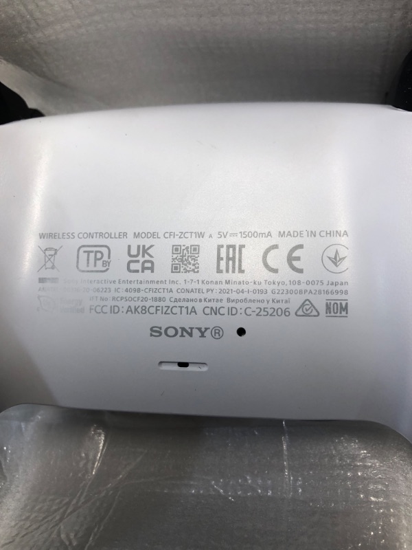 Photo 1 of (SOME BUTTONS DO NOT FUNCTION) (PARTS0 Sony PS5 DualSense Wireless Controller - White