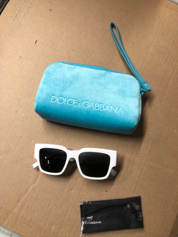 Photo 4 of ***BENT ARM***
Dolce & Gabbana DG 6184 331287 White Plastic Square Sunglasses Grey Lens