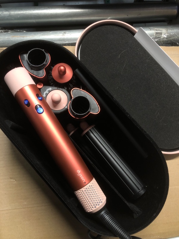 Photo 2 of (POWER TESTED) Dyson Special edition Airwrap™ Complete long multi-styler in Strawberry bronze and blush pink with Detangling comb