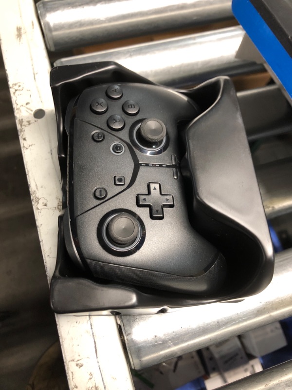 Photo 1 of Wireless Switch Pro Controller for Nintendo Switch/Lite/OLED