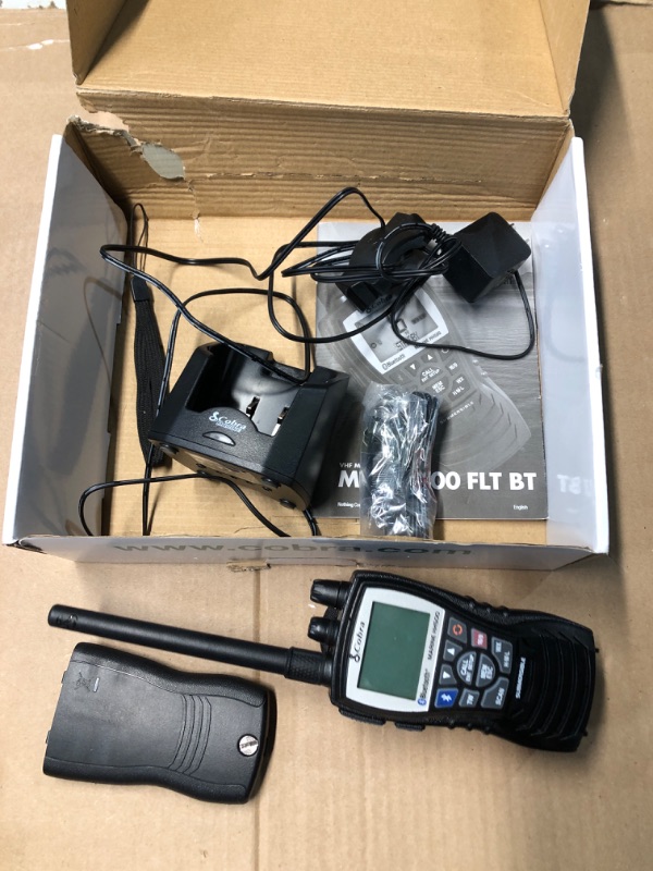 Photo 1 of **FOR PARTS ONLY**(NON FUNCTIONAL)
Cobra MR HH500 FLT BT Handheld Floating VHF Radio – 6 Watt