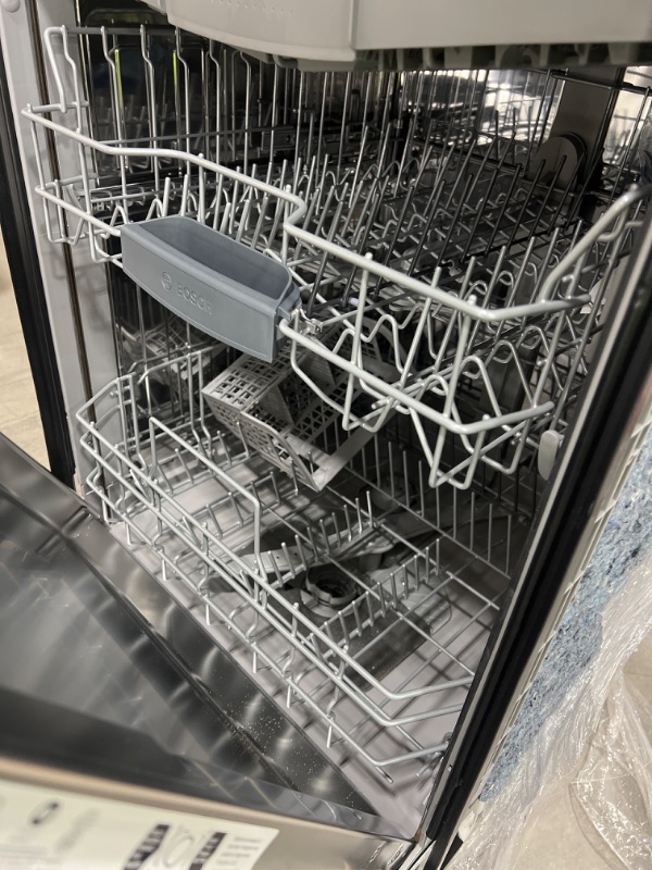 Photo 4 of 100 Series Dishwasher 24'' Stainless steel
