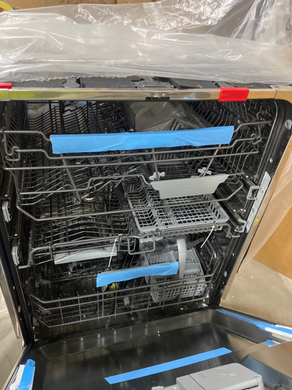 Photo 3 of 24 Inch Fully Integrated Built-In Dishwasher with 17 Place Settings, 11 Programs, 40 dBA, 8 Steel™, Super Cleaning System+™, LED Interior Light, Turbo Drying, Wide Spray™ and Jet Spray™: Integrated Handle
