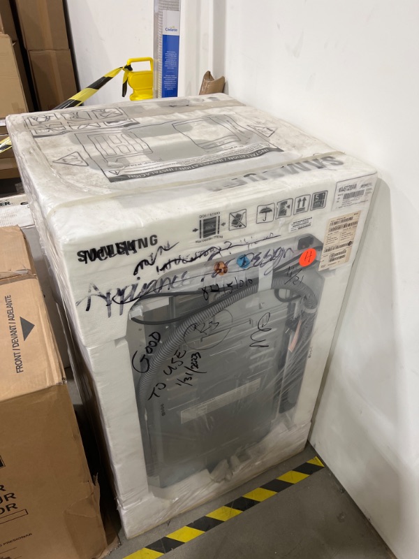 Photo 1 of Samsung - 4.5 Cu. Ft. High-Efficiency Top Load Washer with Vibration Reduction Technology+ - White

