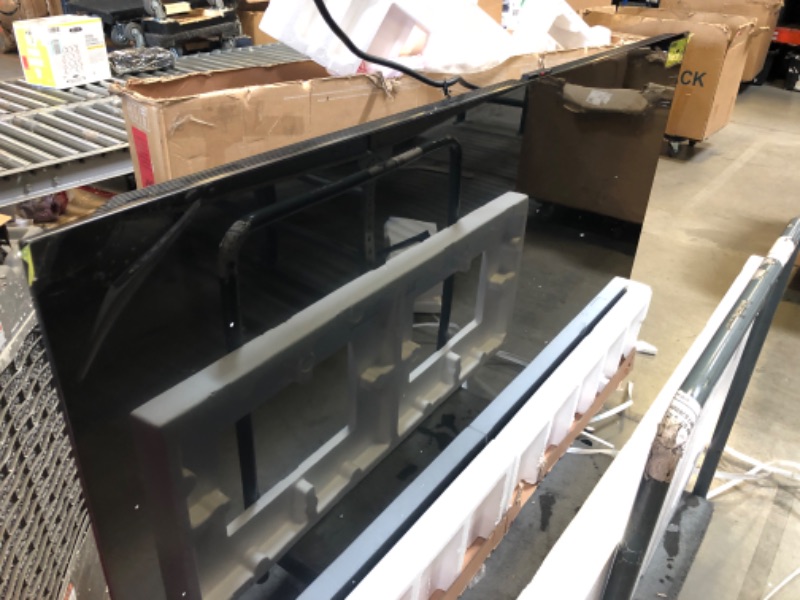 Photo 2 of FOR PARTS ONLY!!! NONFUNCTIONAL!!! LG 77-Inch Class OLED Z2 Series Alexa Built-in Smart TV, 120Hz Refresh Rate, AI-Powered 8K, Dolby Vision IQ and Dolby Atmos, WiSA Ready, Cloud Gaming (OLED77Z2PUA, 2022) 77 inch TV Only