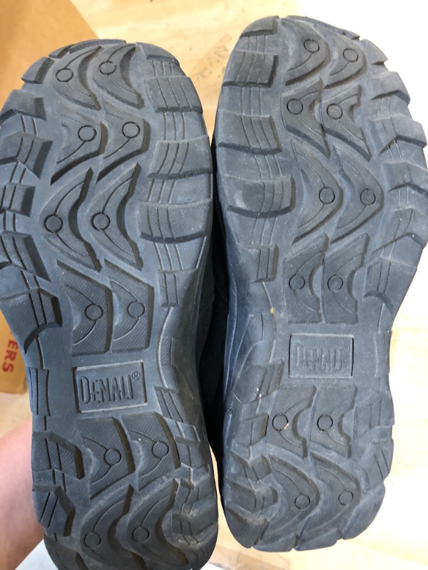 Photo 3 of Denali Aleutian Men's Outdoor Shoes Size 7