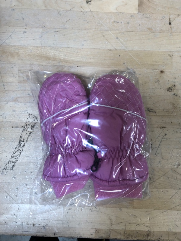 Photo 3 of 3M Thinsulate Pink Girls Snow Gloves