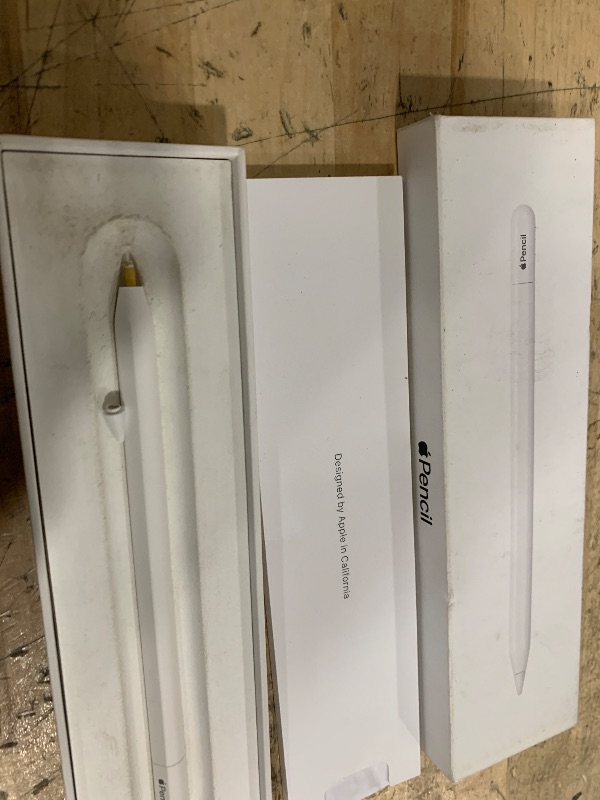 Photo 2 of Apple Pencil (USB-C)