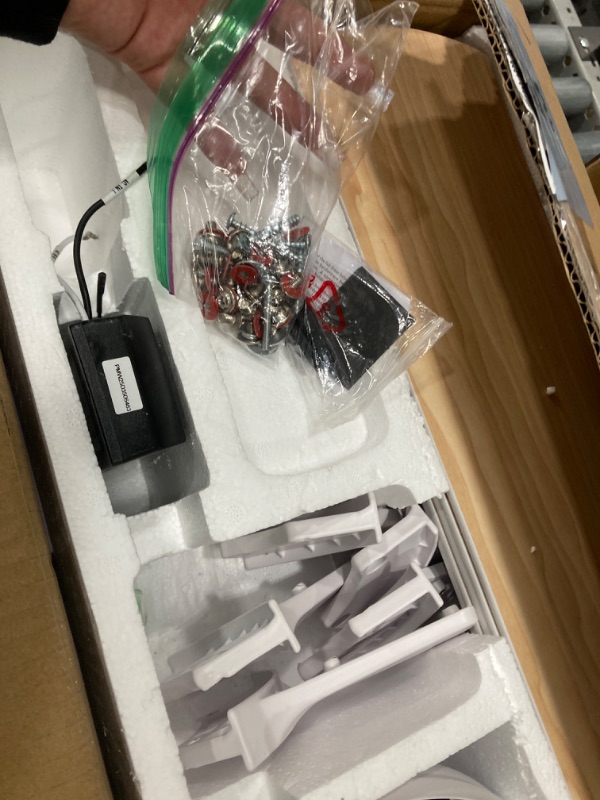 Photo 1 of 52 Inch Modern Ceiling Fan with Light and Remote Control, White, Dimmable, Adjustable Color Temperature, Timer, Reversible DC Motors, Easy Installation White 52 inches