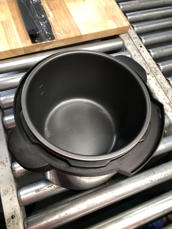 Photo 1 of ***HEAVILY USED AND DIRTY - POWERS ON - UNABLE TO TEST FURTHER***
Presto 02141 6-Quart Electric Pressure Cooker, Black, Silver, Stainless steel