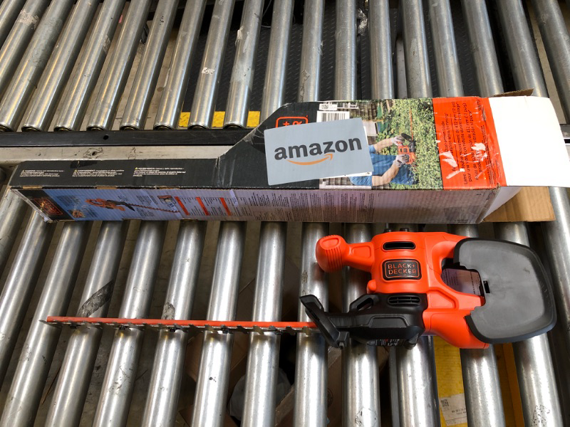 Photo 2 of 17 in. 3.2 Amp Corded Dual Action Electric Hedge Trimmer
