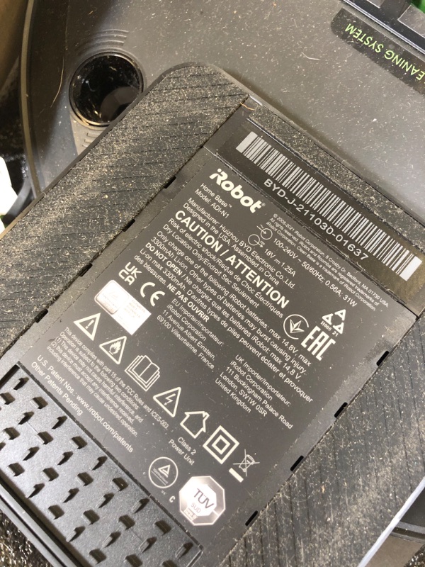 Photo 1 of *PARTS ONLY* iRobot Roomba j7 (7150) Wi-Fi Connected Robot Vacuum - Identifies and avoids Obstacles Like pet Waste & Cords, Smart Mapping, Works with Alexa, Ideal for Pet Hair, Carpets, Hard Floors, Roomba J7