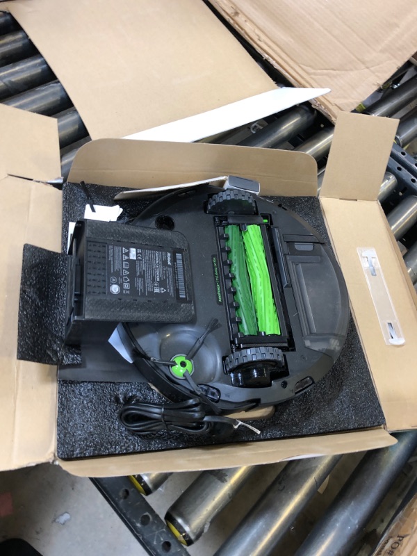 Photo 2 of *PARTS ONLY* iRobot Roomba j7 (7150) Wi-Fi Connected Robot Vacuum - Identifies and avoids Obstacles Like pet Waste & Cords, Smart Mapping, Works with Alexa, Ideal for Pet Hair, Carpets, Hard Floors, Roomba J7