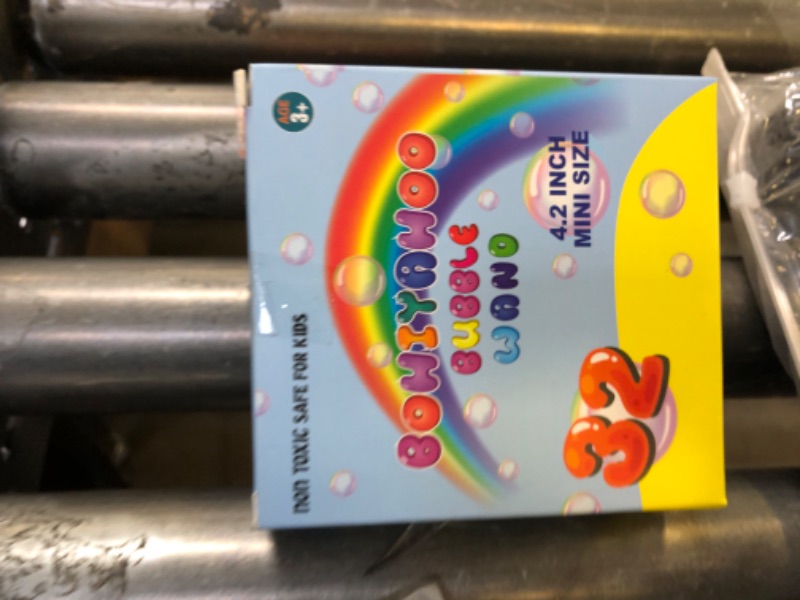 Photo 1 of 32 Pack 8 Color Diamond Theme Mini Bubbles Water Park Bubbles Wedding Birthday Party Children's Game Prizes Bulk Easter Children's Basket Fillers PARTY-B-32PIECE