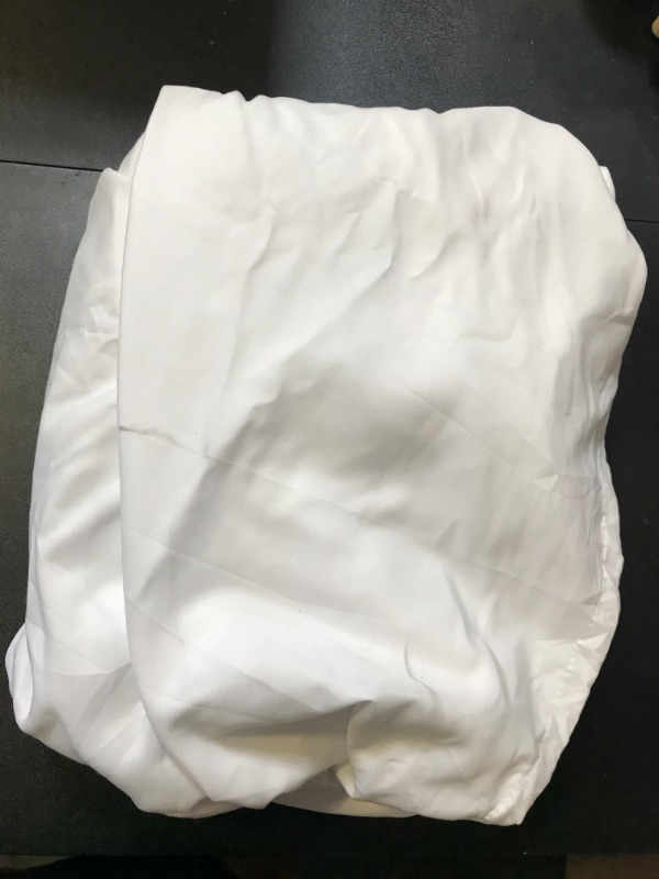 Photo 1 of Cloth Table cover - White