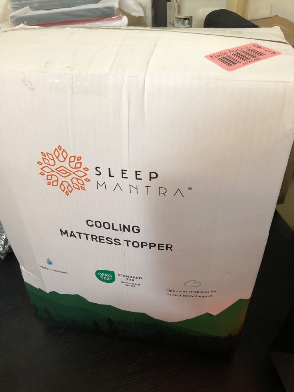 Photo 2 of 1pc---Sleep Mantra Full Cooling Mattress Topper, Pillow-Top Optimum Thickness, Soft 100% Cotton Fabric, Breathable & Plush Quilted Down-Like Fill, Snug Deep Pocket fit for Mattresses 8-20 inch, White Full Pure White