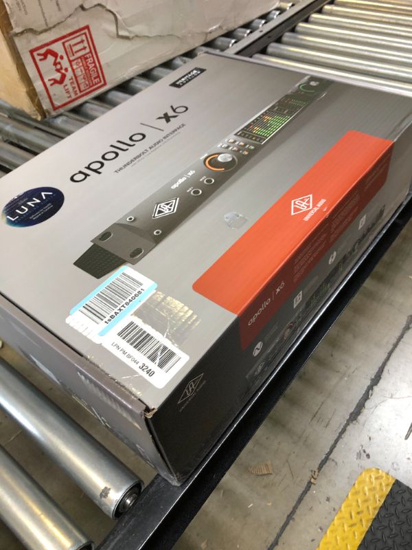 Photo 1 of Universal Audio Apollo X8 Thunderbolt 3 Audio Interface
