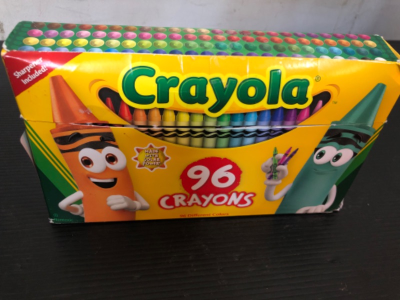 Photo 1 of  Crayola Classic Color 
