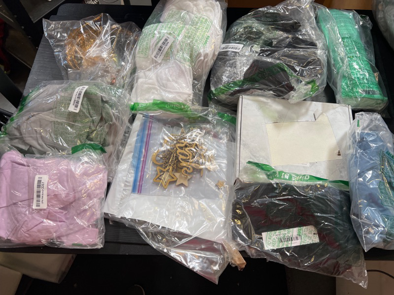 Photo 1 of BAG OF MIXED ITEMS 