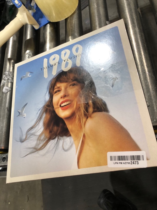 Photo 2 of 1989 (Taylor's Version)[2 LP]