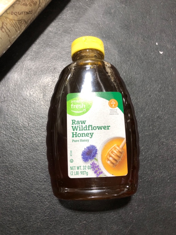 Photo 2 of Amazon Fresh, Raw Wildflower Honey, 2 Pound (Pack of 1) (Previously Happy Belly, Packaging May Vary) 32 Fl Oz (Pack of 1)