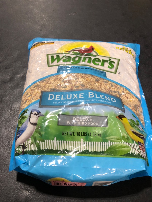 Photo 2 of Wagner's 13008 Deluxe Wild Bird Food, 10 lb Bag