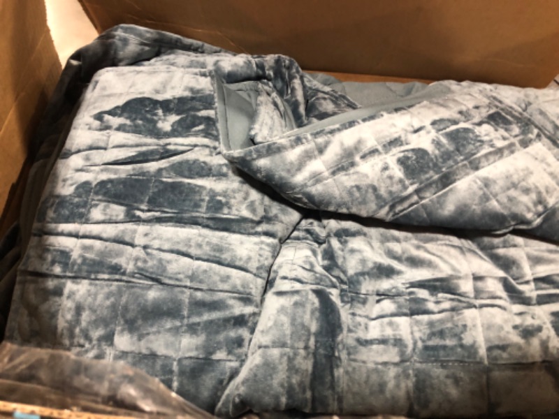 Photo 2 of RECYCO Luxury Velvet Quilt Queen Size, Ultra Soft Velvet Bedding Sets, Lightweight Quilted Velvet Comforter Set, Channel Stitch Oversized Bedspread Coverlet with 2 Pillow Shams, Stormy Blue