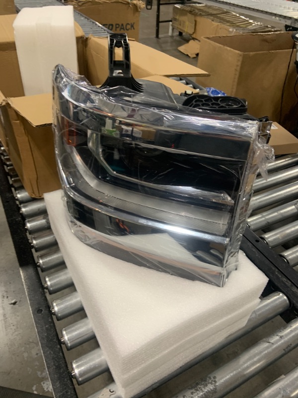 Photo 3 of 2016-2018 Chevrolet silverado - Passenger Side Replacement Headlight 