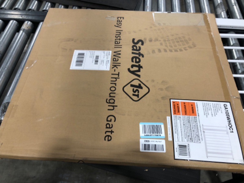 Photo 1 of Safety 1st Easy Install 28" High Walk Thru Gate