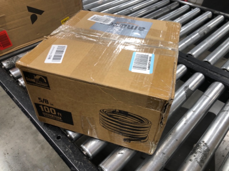 Photo 1 of Amazon Basics Everyday Paper Plates