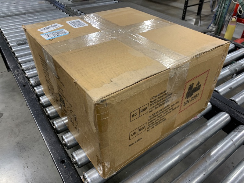 Photo 1 of VEVOR Diesel Heater 8KW, Diesel Air Heater with Remote Control and LCD Screen, Parking Bunk Heater, Fast Heating Low Noise Portable Diesel Heater for Car SUV RV Trailer Camper Boat and Garage