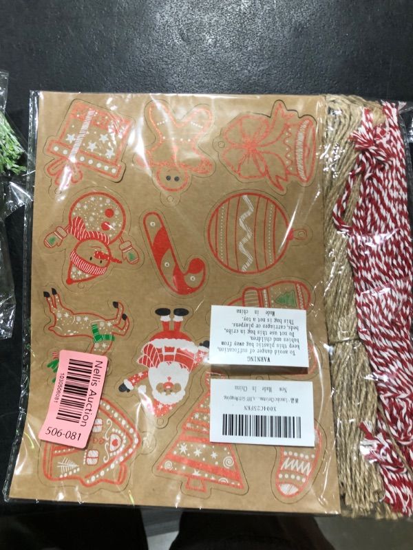 Photo 2 of Lnncdsc 125 Pieces Tags Kraft Paper Christmas Tags with String,for Christmas Decorations DIY Gift Packaging,Christmas Labels for Present.