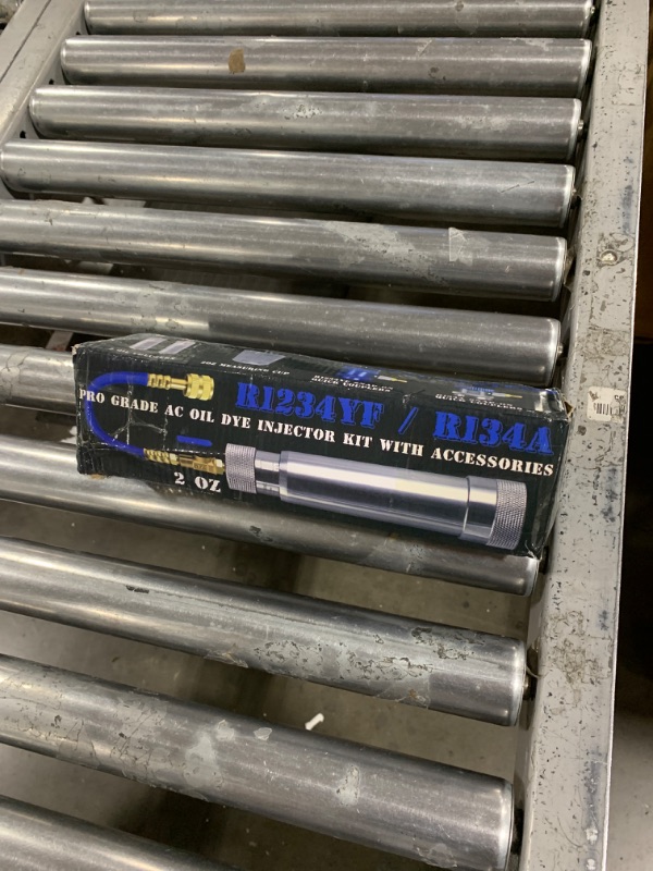 Photo 1 of GallopMax R1234YF & R134A AC Oil Dye Injector Kit with 2 Snap Quick Couplers 2 Oil Checkers 2oz Measuring Cup